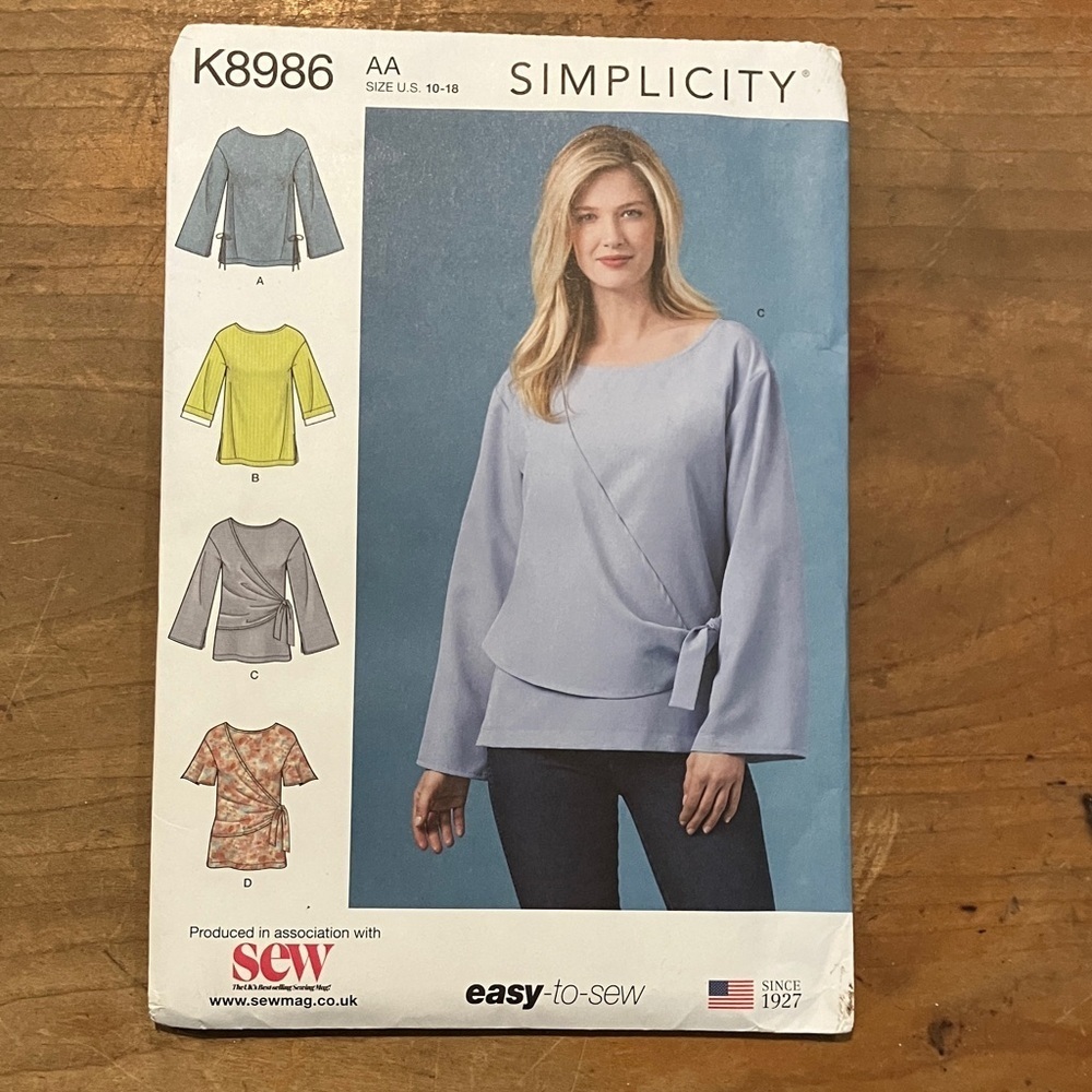 Simplicity K8986 Easy-to-Sew Pattern / misses / wm’s blouse with drape variation